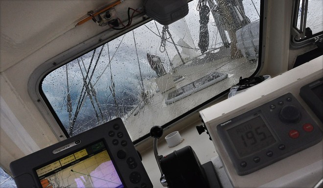 Ocean Watch going the wrong way in the Gulf Stream, photo by David Thoreson © SW